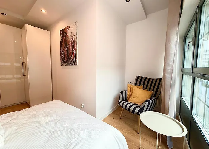 Mieszczańska Riverfront By Bookinghost * Wrocław