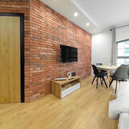 Mieszczanska Riverfront By Bookinghost *